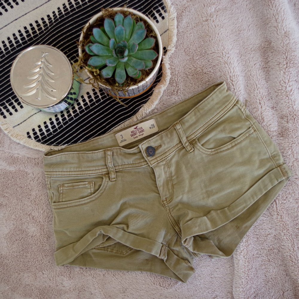 Hollister Tan Cargo Shorts